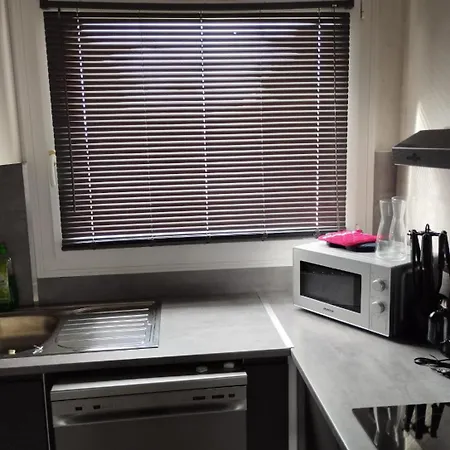 92 M2 Avec Internet - Entree Autonome *