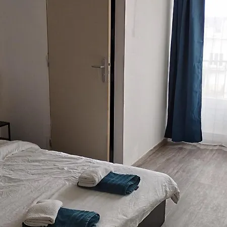 92 M2 Avec Internet - Entree Autonome Apartment