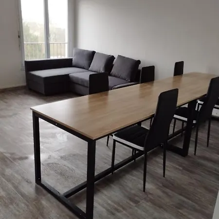 92 M2 Avec Internet - Entree Autonome Apartment *