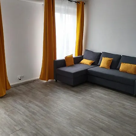 92 M2 Avec Internet - Entree Autonome Apartment