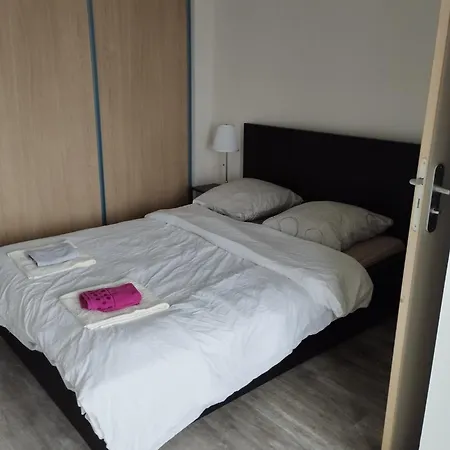 Apartment 92 M2 Avec Internet - Entree Autonome